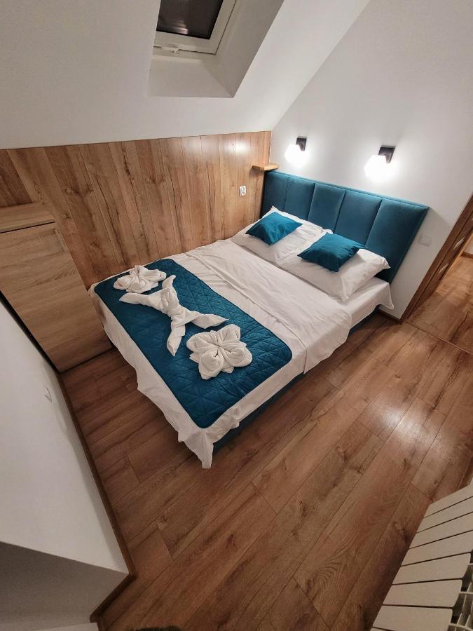 Urocza Kryjowka Ze Spa Lesko Exterior foto